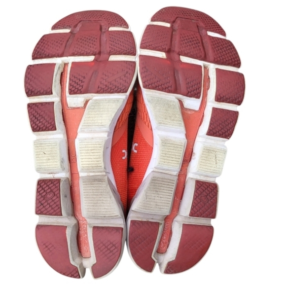 On Cloudflyer 2 Running Athletic Tennis Shoe Sneaker Flare Quartz Red Women 8 - Picture 8 of 15